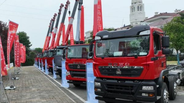 中国重汽豪沃随车吊：首战已胜 再攀高峰