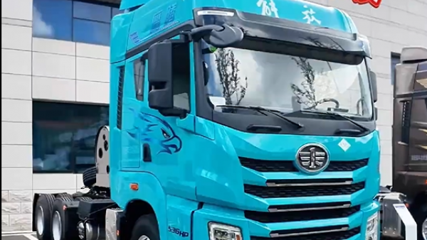 名为鹰腾，解放新款卡车来袭，配置如何？ 带你看解放鹰腾牵引车配置如何