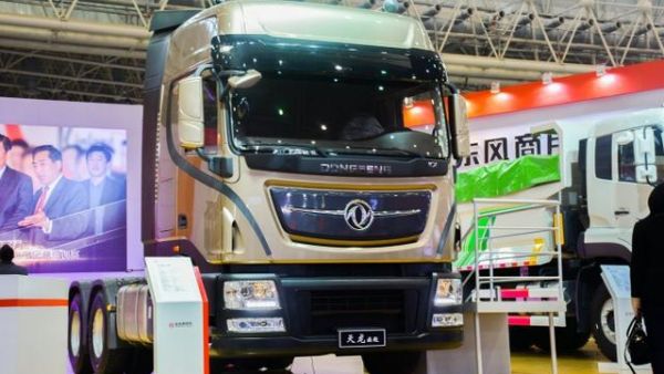 也有低配版 东风天龙旗舰重卡并非“高不可攀”