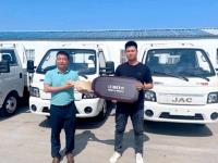 自动挡高端轿卡发车交付,江淮1卡恺达引领舒适短途物流