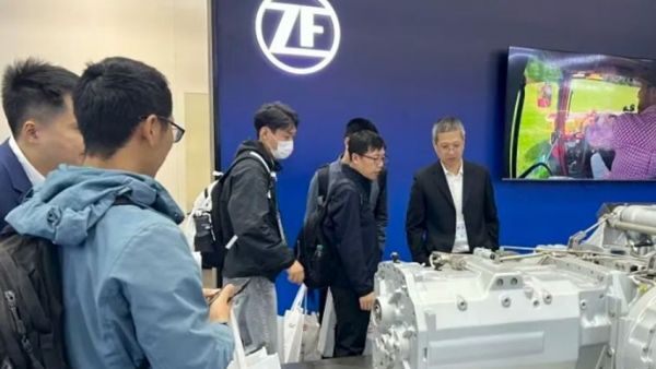 采埃孚亮相2025中国国际农机展