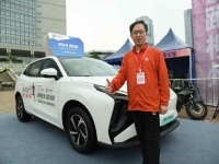 以马拉松精神不断进取，东风柳汽乘龙与中国汽车工业共奔跑