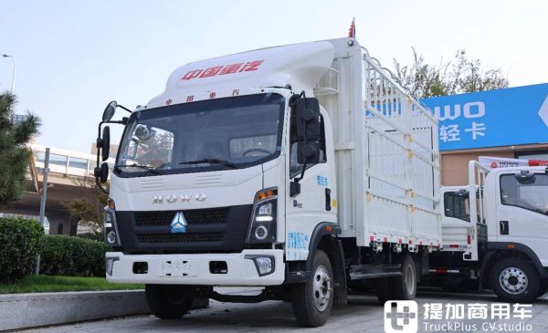 大电量高承载，满足宽体车需求，重汽悍将黄绿牌纯电轻卡实拍