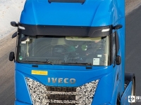 依维柯新一代S-Way曝光，第六代奔驰Actros谍照抢眼，欧卡新车抢先看