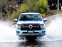 花手动挡的钱买自动挡皮卡 长城金刚炮8AT上市 售价9.98万元起