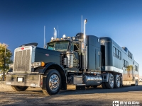 21米长的豪华陆地行宫，曾获吉尼斯世界纪录，美国Midnight Rider卡车正拍卖