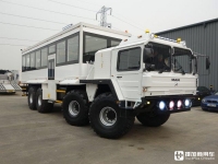 军用卡车底盘+客车上装，这台曼恩KAT 1越野客车专用于冰岛旅行