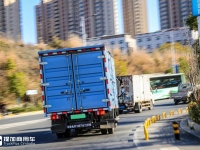320km超长续航,性能优异的蓝擎·悦EH Pro成为医药配送李师傅的“香饽饽”