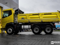 进军工程用车市场,实拍荷兰达夫最新推出的XFC 6x4三向自卸车