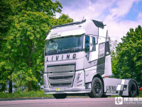 新老能源占半壁江山，限量版、改装版卡车抢眼，带您看2022年欧卡新车回顾