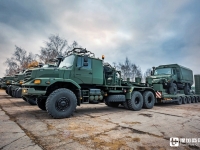 4x4长头越野军卡,配防弹驾驶室,奔驰Zetros军卡实拍