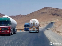 上世纪的欧洲卡车还在跑，超载数倍是常态！在阿富汗开卡车是什么样的体验？