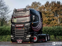 驾驶室加长一米,真皮打造奢华内饰,带你看斯堪尼亚650 S LongLine牵引车