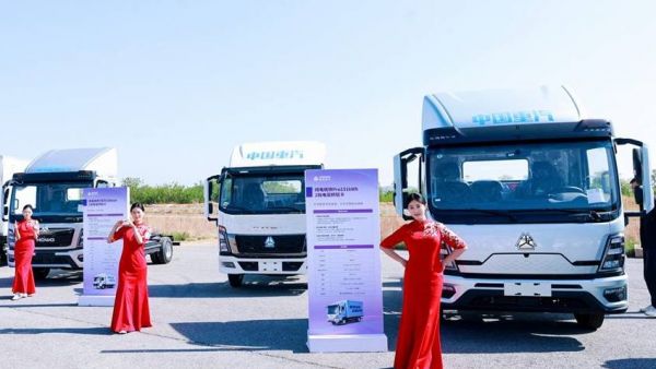 中国重汽新能源轻卡登陆CCTA2025挑战赛，人气王+发明金质奖尽收囊中！