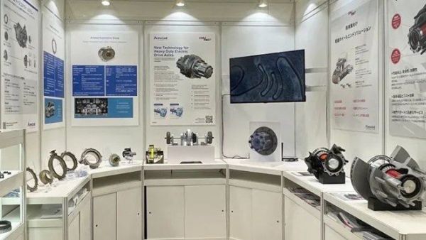 康迈亮相日本横滨汽车工程展，展示前沿轮端技术解决方案