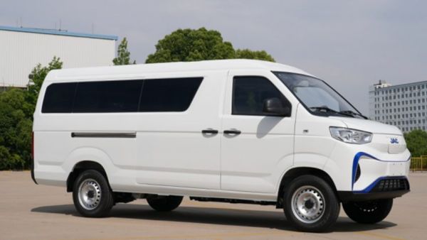 油车限行电车畅跑,蓝猫客运版凭何成为创富新宠?