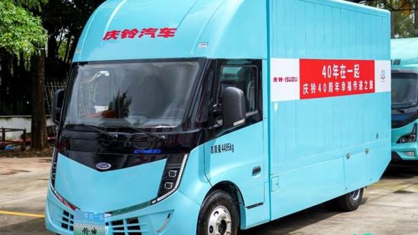 宁德时代尖端三电技术赋能 庆铃铃坤纯电轻卡深圳发布