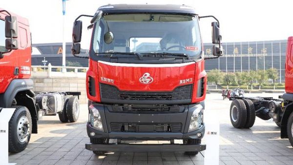 国四换车正当时，选乘龙M3 6×2R提升桥自卸车稳盈无忧