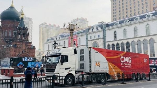 中国红 重汽红 | 亚冬会转播车:以科技实力 定格赛场高光时刻