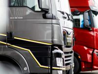 低入口高机动,还能同时救援两辆车 带您见识奔驰Econic清障车的超强实力