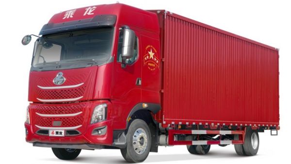 乘龙H7 Pro大单桥强势登场,快递物流六边形战士征战四方