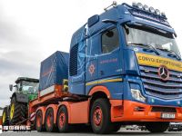 涂装配置都非常独特,带您看一辆新一代奔驰Actros SLT大件牵引车
