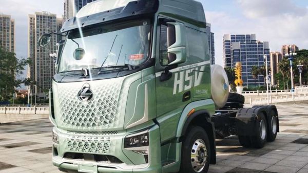 资源运输“印钞机”，乘龙H5V燃气重卡助卡友轻松稳赚