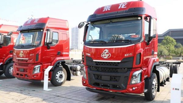 国四置换选车愁?乘龙H5 LNG大单桥助您轻松赚更多