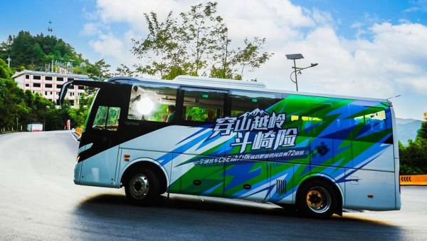 勇闯贵州72道拐!宇通新能源客车极限挑战震撼来袭