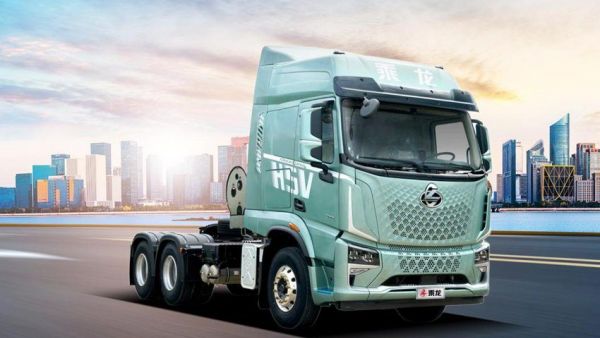 动力节能安全皆优！这款乘龙燃气车引领资源运输全维创富