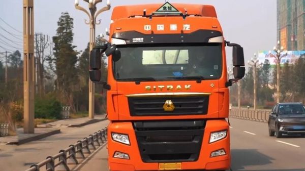 卡友证言——“买汕德卡是跑运输这么多年来最正确的选择!”