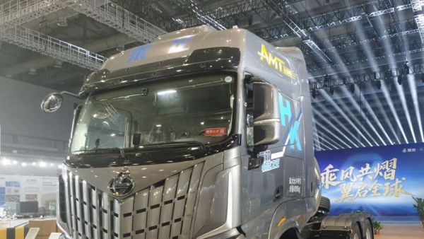 630大马力还节气,乘龙HK LNG牵引车成为干线运输创富首选