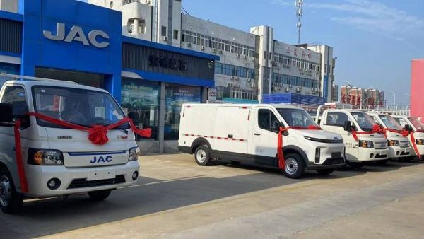 恺达EX6新品三城十地联动，引爆新能源物流车热潮！