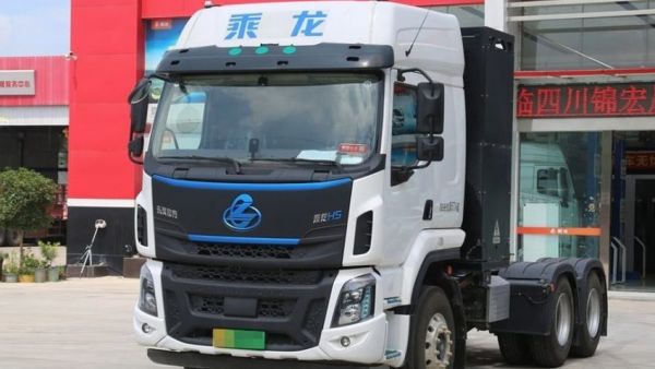 电量升至600度，乘龙H5大电量牵引车震撼登场