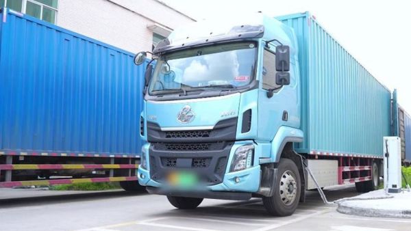 14年老司机转电车！乘龙H5纯电大单桥实力圈粉惠州卡友