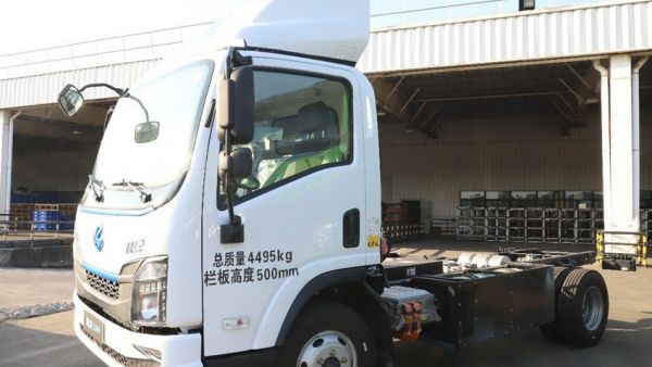 用车成本和纯电相当，乘龙L2V CNG增程轻卡这么强？