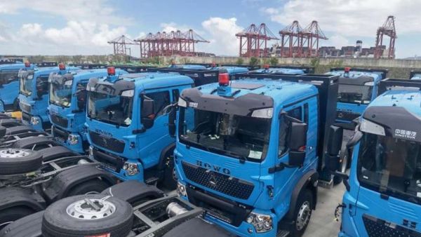 科技先锋 大有可为丨中国重汽新能源“智卡铁军”引领港口数智未来！