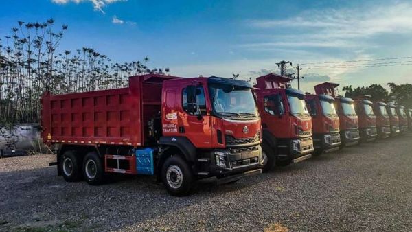 突发状况零妥协!乘龙M3 6X4小钢炮自卸车龙骨框架护周全