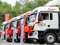 欧系经典 品质传承|中国重汽豪沃TX7-PRO郑州上市 “三好”重卡高燃出击