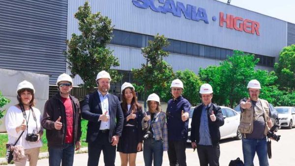 俄罗斯媒体眼中的苏州金龙新V系：中国高端客车新标杆