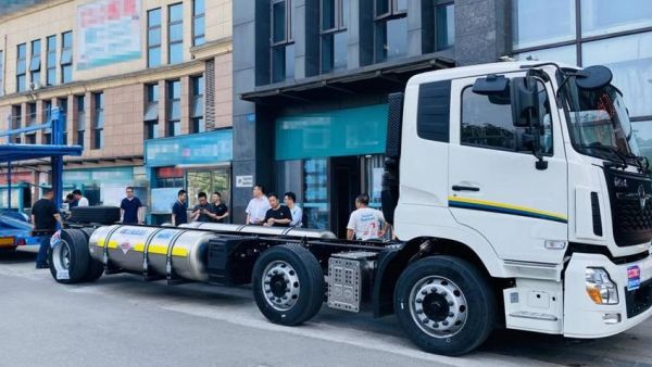 轿运大马力新品正式发布!东风商用车全国巡展火热启程 护航高效物流