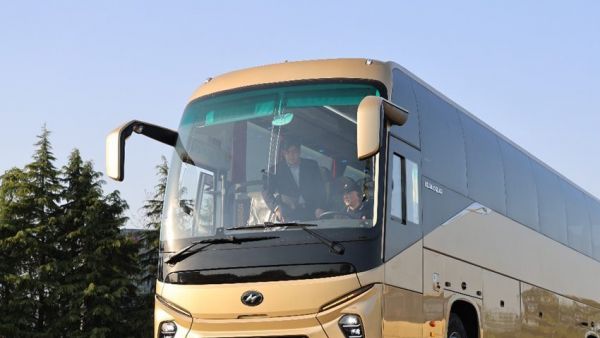 苏州金龙新V系客车荣获2024紫金奖·工业设计大赛优秀奖