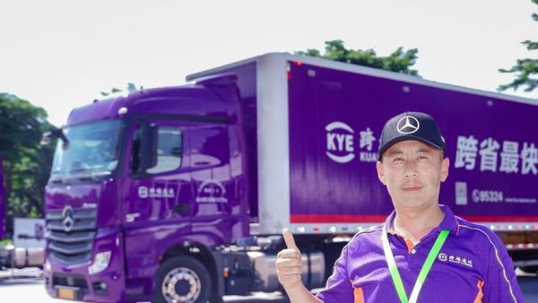 用数据说话 跨越速运持续复购梅赛德斯-奔驰卡车