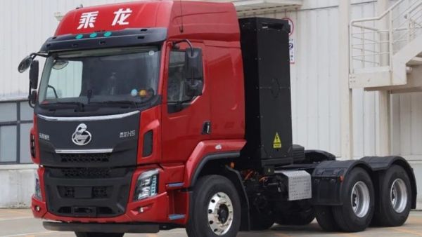 身轻体壮动力足，乘龙H5换电牵引车上演奥运级别的轻盈突破