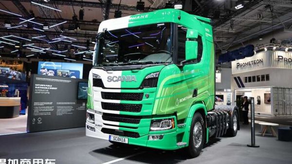 斯堪尼亚也有奶瓶车，还是SUPER动力链，带你看看世界最强燃气车啥配置！