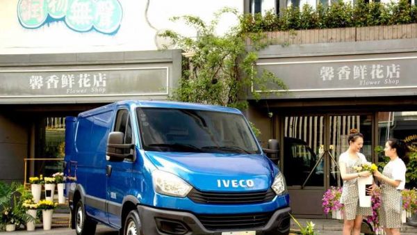 16.7m³的浪漫空间!依维柯欧胜,才是七夕节最硬核的“造梦神器”