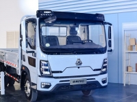 领先“行安途”——中国重汽HOWO轻卡统帅PRO守护你的安全征途