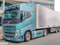 沃尔沃最新亮相了电动沃尔沃FH牵引车,实力如何?实拍带您好好看看