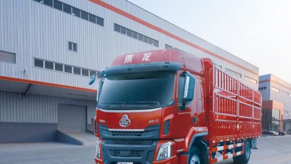 舒适与效能双升级，乘龙H5绿通房车重构绿通运输新标杆