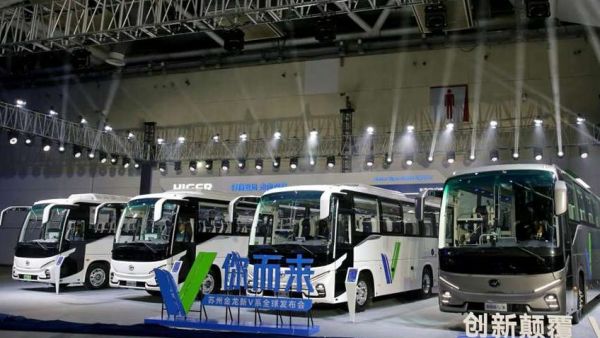 品质铸标杆！苏州金龙新V系获评“最值得信赖高端旅游客运车型”